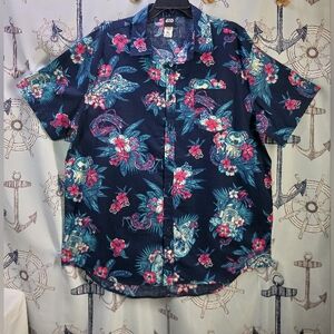 Star Wars Hawaiian Shirt/ Size XL / Millennium Falcon R2-D2 Lucas